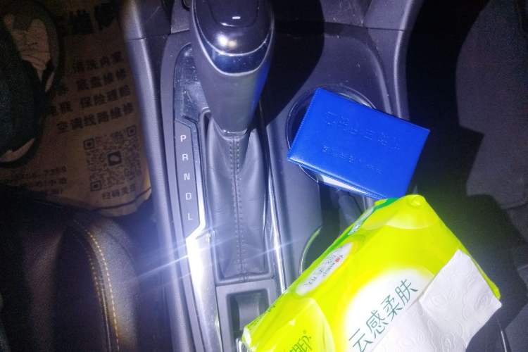 Used Chevrolet Equinox 2017 535T Automatic YuJie Edition Gear Lever