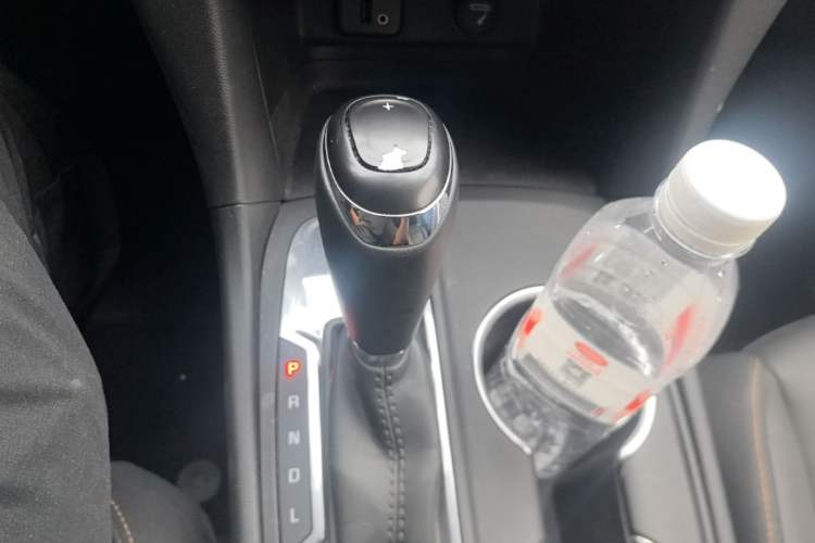 Used Chevrolet Equinox 2017 535T Automatic YuJie Edition Gear Lever