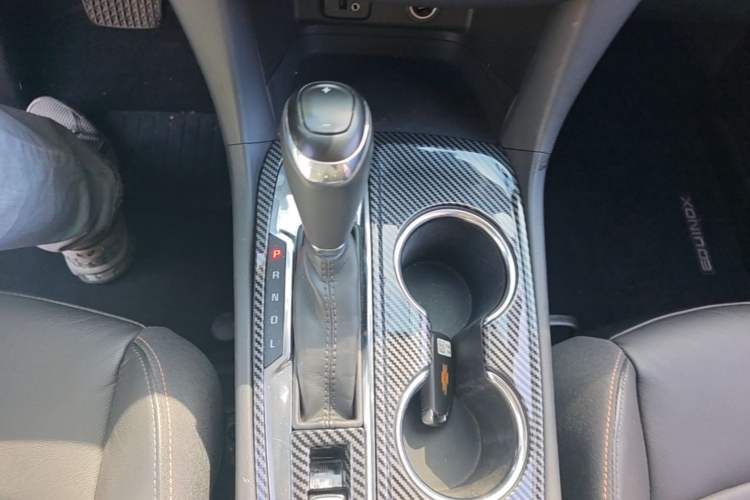 Used Chevrolet Equinox 2017 535T Automatic YuJie Edition Gear Lever