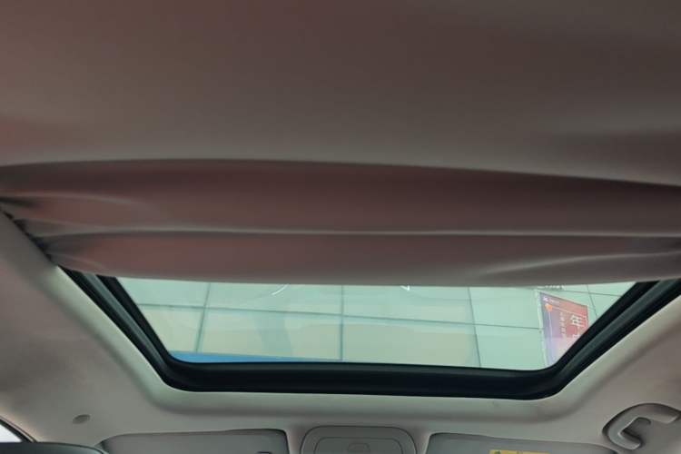 Used Chevrolet Equinox 2017 535T Automatic YuJie Edition Headliner