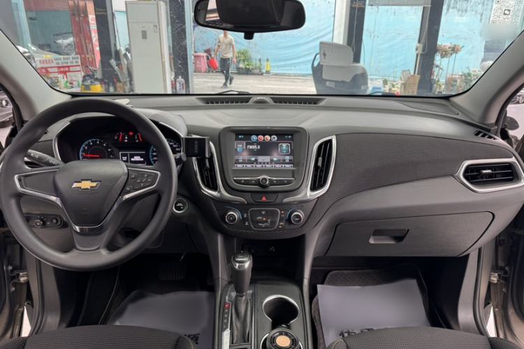 Used Chevrolet Equinox 2017 535T Automatic Lingjie Edition Interior 3