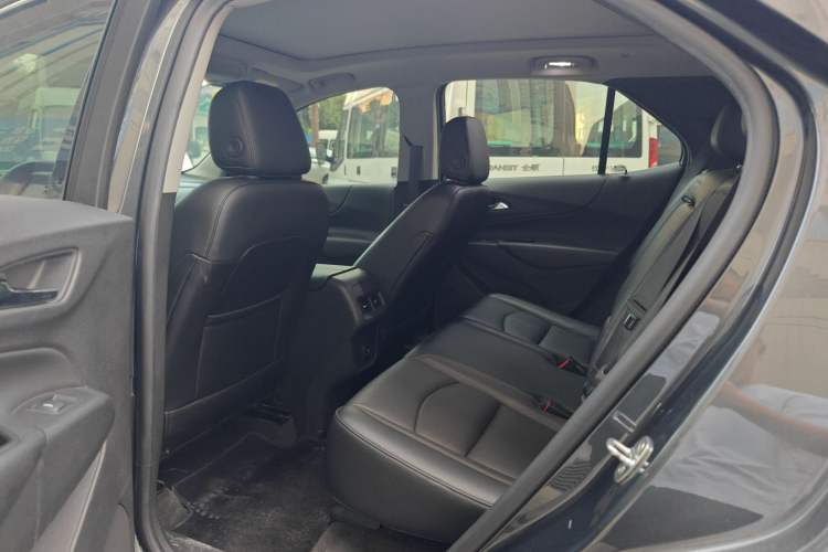 Used Chevrolet Equinox 2017 535T Automatic YuJie Edition Interior 3