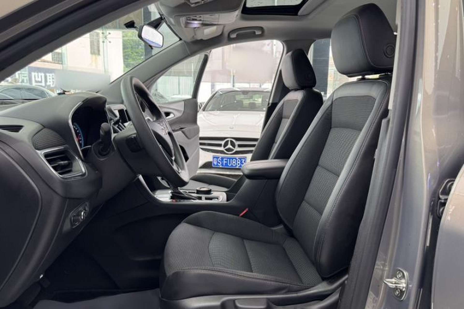 Used Chevrolet Equinox 2017 535T Automatic Lingjie Edition Interior 5