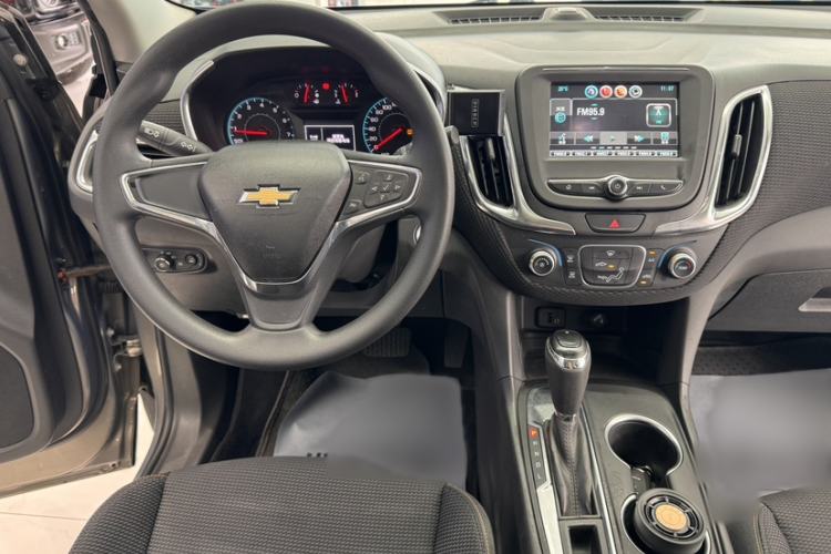 Used Chevrolet Equinox 2017 535T Automatic Lingjie Edition Interior 6