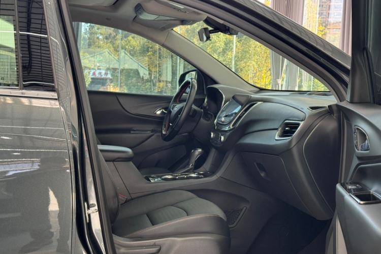 Used Chevrolet Equinox 2017 535T Automatic YuJie Edition Interior 7