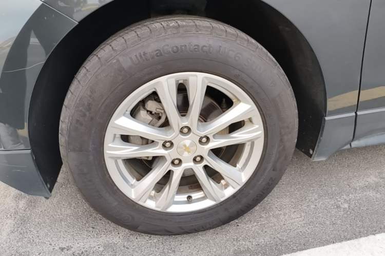 Used Chevrolet Equinox 2017 535T Automatic YuJie Edition Left Front Wheel Hub