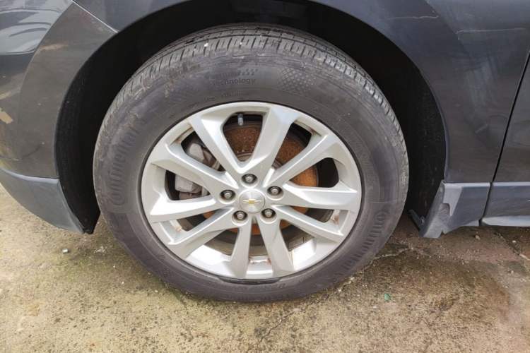 Used Chevrolet Equinox 2017 550T Automatic All-Wheel-Drive Top-Tier Version Left Front Wheel Hub