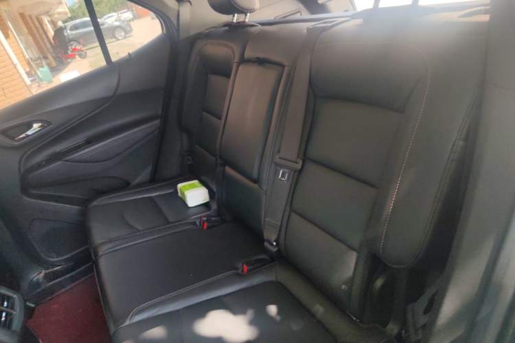 Used Chevrolet Equinox 2017 550T Automatic All-Wheel-Drive Huanjie Edition Left Rear Seat