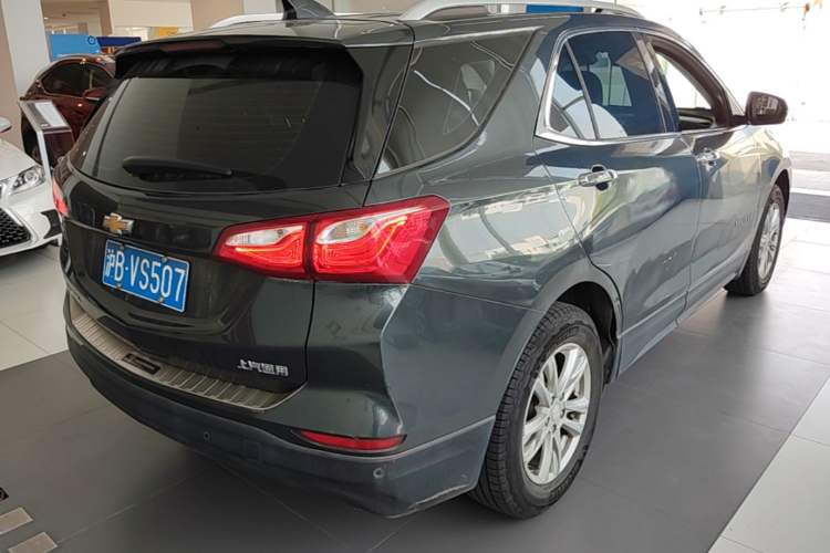 Used Chevrolet Equinox 2017 535T Automatic YuJie Edition Rear Right 45 Deg