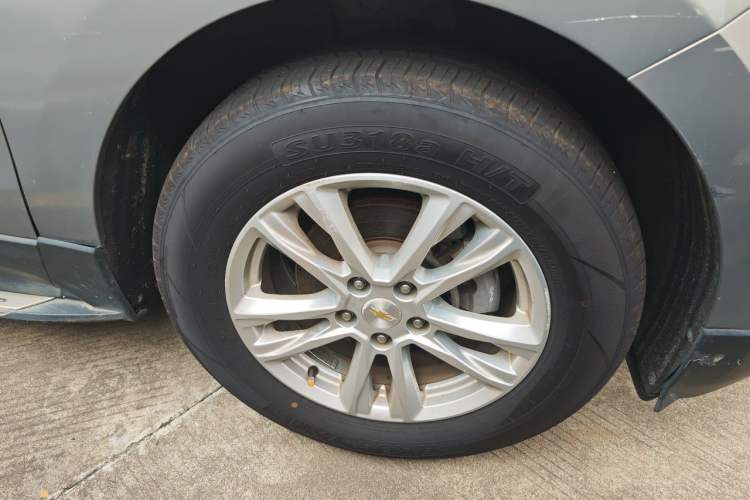 Used Chevrolet Equinox 2017 535T Automatic YuJie Edition Right Front Wheel Hub