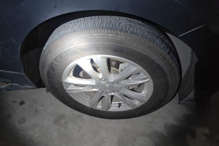 Used Chevrolet Equinox 2017 535T Automatic YuJie Edition Right Front Wheel Hub