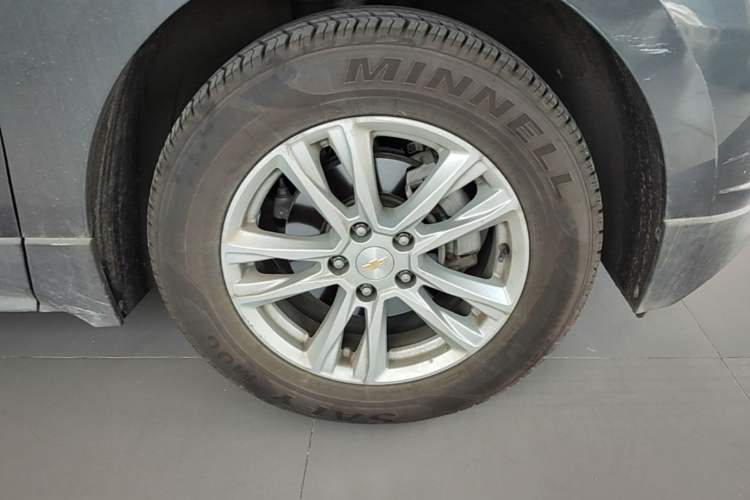 Used Chevrolet Equinox 2017 535T Automatic YuJie Edition Right Front Wheel Hub