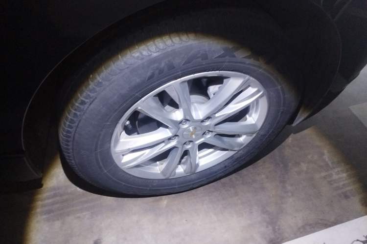 Used Chevrolet Equinox 2017 535T Automatic YuJie Edition Right Front Wheel Hub