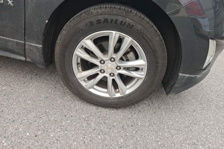 Used Chevrolet Equinox 2017 535T Automatic YuJie Edition Right Front Wheel Hub