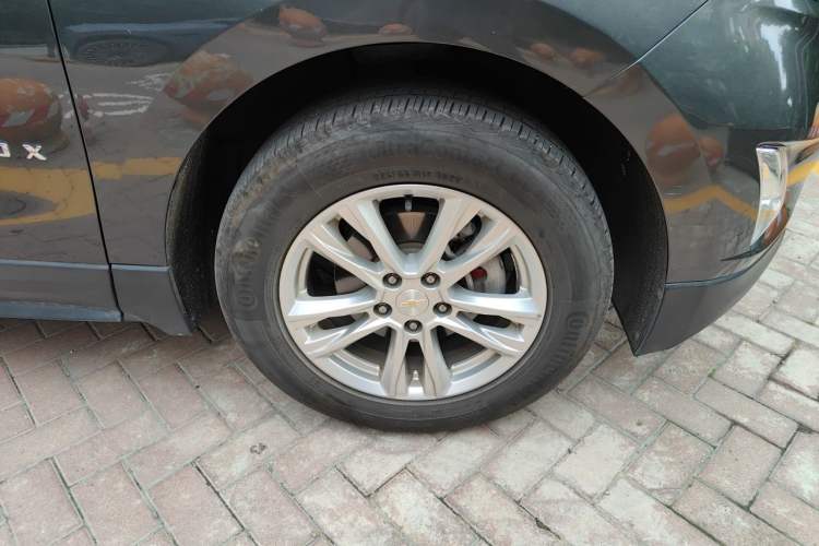 Used Chevrolet Equinox 2017 535T Automatic YuJie Edition Right Front Wheel Hub
