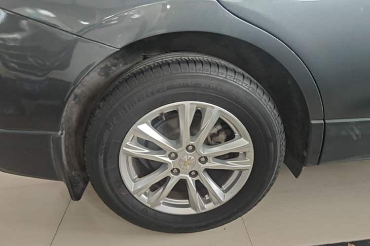Used Chevrolet Equinox 2017 535T Automatic YuJie Edition Right Rear Wheel Hub