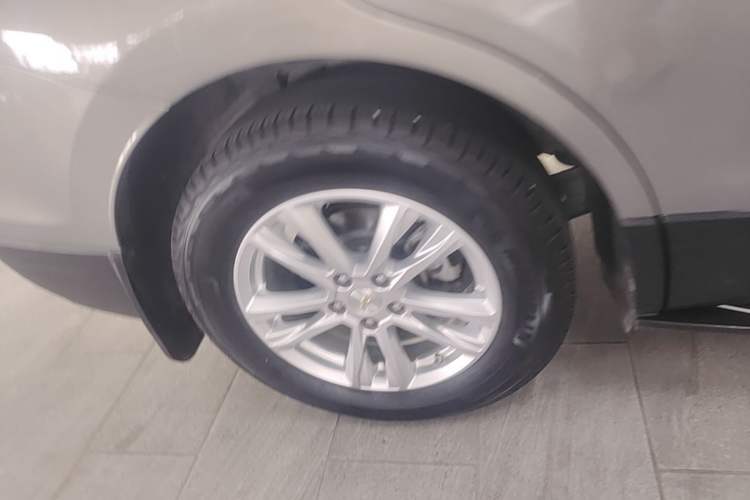 Used Chevrolet Equinox 2017 535T Automatic YuJie Edition Right Rear Wheel Hub