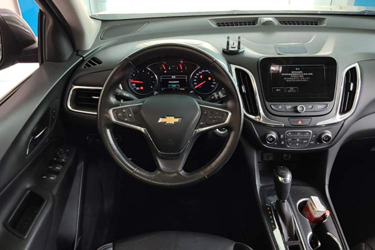 Used Chevrolet Equinox 2017 535T Automatic YuJie Edition Steering Wheel