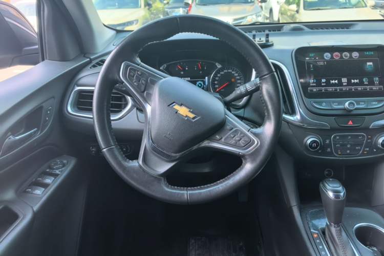Used Chevrolet Equinox 2017 535T Automatic YuJie Edition Steering Wheel