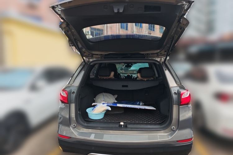 Used Chevrolet Equinox 2017 535T Automatic YuJie Edition Trunk