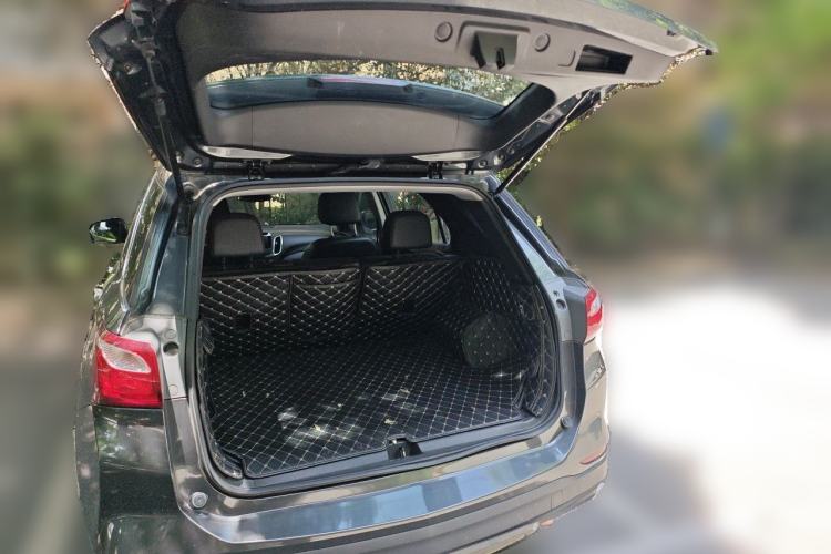 Used Chevrolet Equinox 2017 535T Automatic YuJie Edition Trunk
