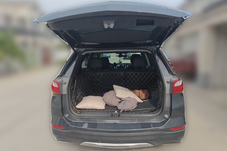 Used Chevrolet Equinox 2017 535T Automatic YuJie Edition Trunk