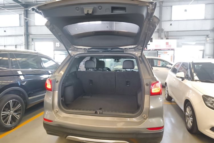 Used Chevrolet Equinox 2017 535T Automatic YuJie Edition Trunk