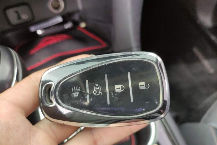Used Chevrolet Equinox 2017 550T Automatic All-Wheel-Drive Top-Tier Version Vehicle Key