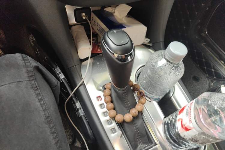 Used Chevrolet Equinox 2017 535T Automatic YuJie Edition Gear Lever