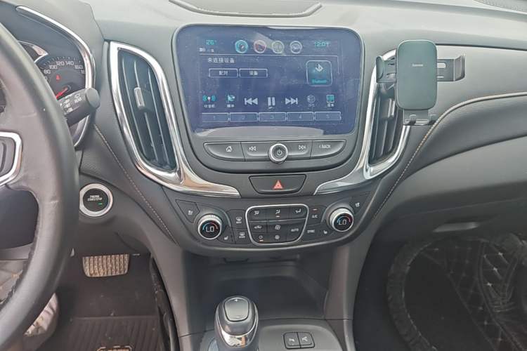Used Chevrolet Equinox 2017 550T Automatic All-Wheel-Drive Huanjie Edition Audio And AC Panel