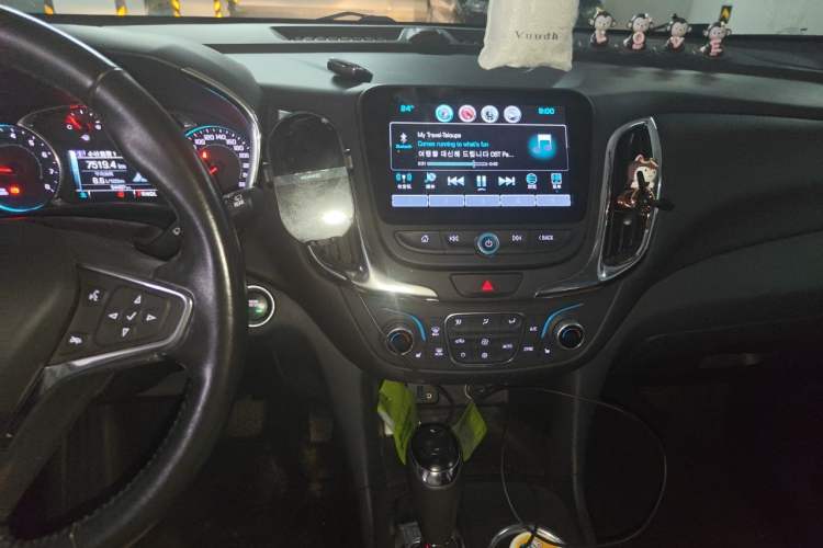 Used Chevrolet Equinox 2017 535T Automatic YuJie Edition Audio And AC Panel