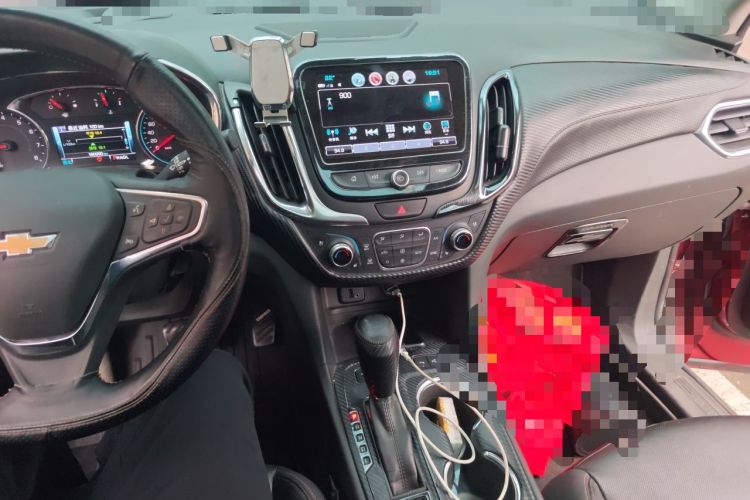 Used Chevrolet Equinox 2017 RS 550T Automatic All-Wheel-Drive Boundary Edition Audio And AC Panel