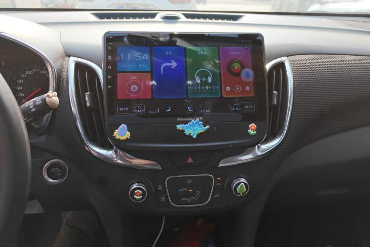 Used Chevrolet Equinox 2017 535T Automatic Lingjie Edition Audio And AC Panel