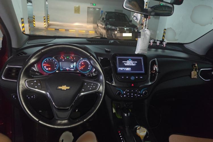Used Chevrolet Equinox 2017 535T Automatic YuJie Edition Center Console