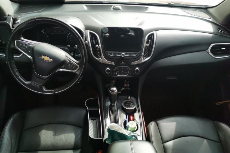 Used Chevrolet Equinox 2017 535T Automatic YuJie Edition Center Console