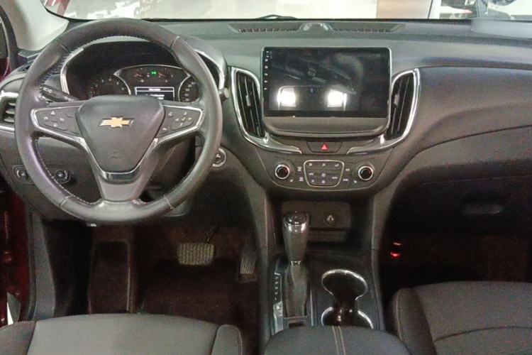 Used Chevrolet Equinox 2017 535T Automatic YuJie Edition Center Console