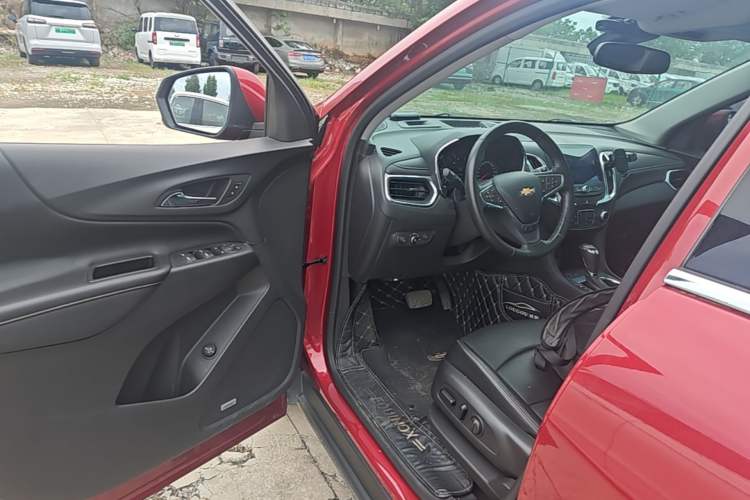 Used Chevrolet Equinox 2017 550T Automatic All-Wheel-Drive Huanjie Edition Driver Seat