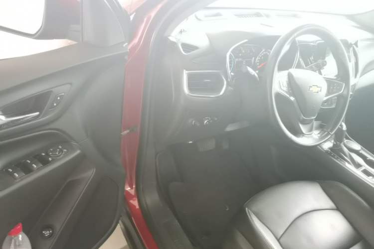 Used Chevrolet Equinox 2017 550T Automatic All-Wheel-Drive Huanjie Edition Driver Seat