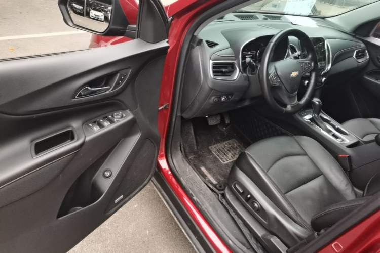 Used Chevrolet Equinox 2017 550T Automatic All-Wheel-Drive Huanjie Edition Driver Seat
