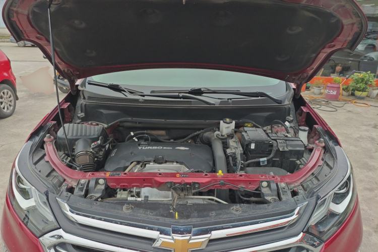 Used Chevrolet Equinox 2017 550T Automatic All-Wheel-Drive Huanjie Edition Engine Bay