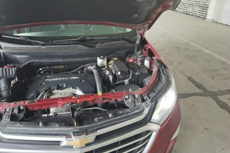 Used Chevrolet Equinox 2017 550T Automatic All-Wheel-Drive Huanjie Edition Engine Bay Left