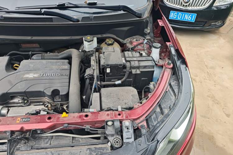 Used Chevrolet Equinox 2017 535T Automatic Lingjie Edition Engine Bay Left