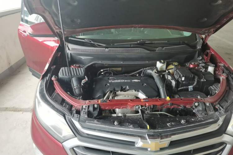 Used Chevrolet Equinox 2017 550T Automatic All-Wheel-Drive Huanjie Edition Engine Bay Right