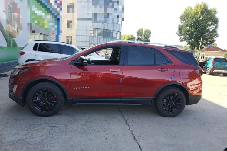Used Chevrolet Equinox 2017 535T Automatic YuJie Edition Exterior 3