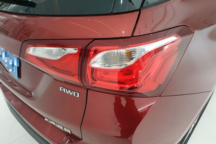Used Chevrolet Equinox 2017 550T Automatic All-Wheel-Drive Huanjie Edition Exterior 3