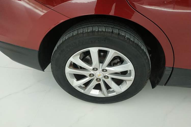 Used Chevrolet Equinox 2017 550T Automatic All-Wheel-Drive Huanjie Edition Exterior 5