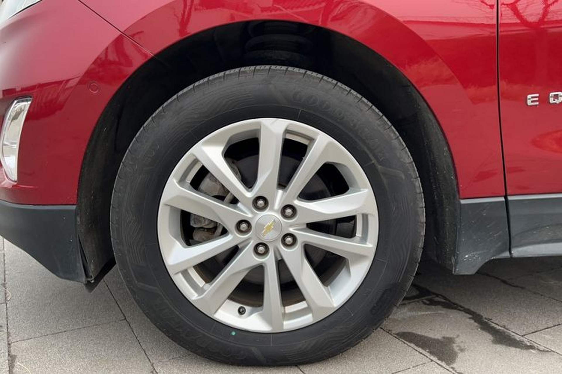 Used Chevrolet Equinox 2017 550T Automatic All-Wheel-Drive Huanjie Edition Exterior 8