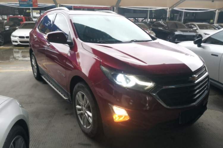 Used Chevrolet Equinox 2017 535T Automatic YuJie Edition Front Right 45 Deg