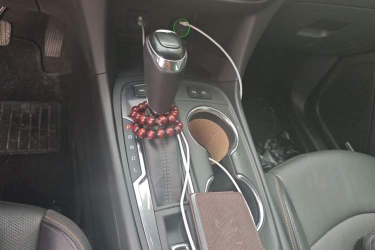 Used Chevrolet Equinox 2017 550T Automatic All-Wheel-Drive Huanjie Edition Gear Lever