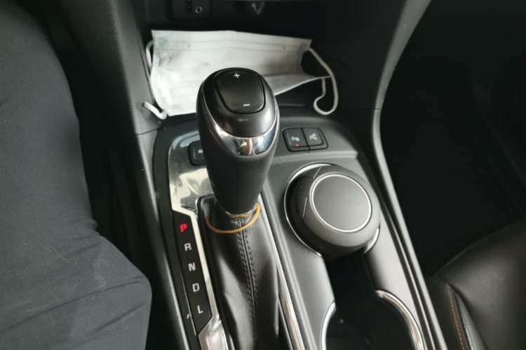 Used Chevrolet Equinox 2017 550T Automatic All-Wheel-Drive Huanjie Edition Gear Lever
